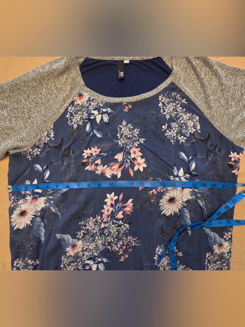 Kut from the Kloth Navy Floral Crewneck with Gray Raglan Sleeves - Picture 7 of 9